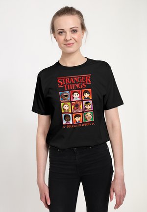 - T-shirt z nadrukiem