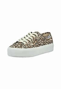 Sneaker in tela con stampa leopardata, suola in gomma bianca, punta rotonda e lacci beige. Presenta un'etichetta con logo sul lato e dettagli testurizzati.