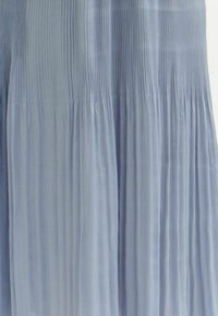 Résumé Kokteiļkleita/ballīšu kleita - ice blue
