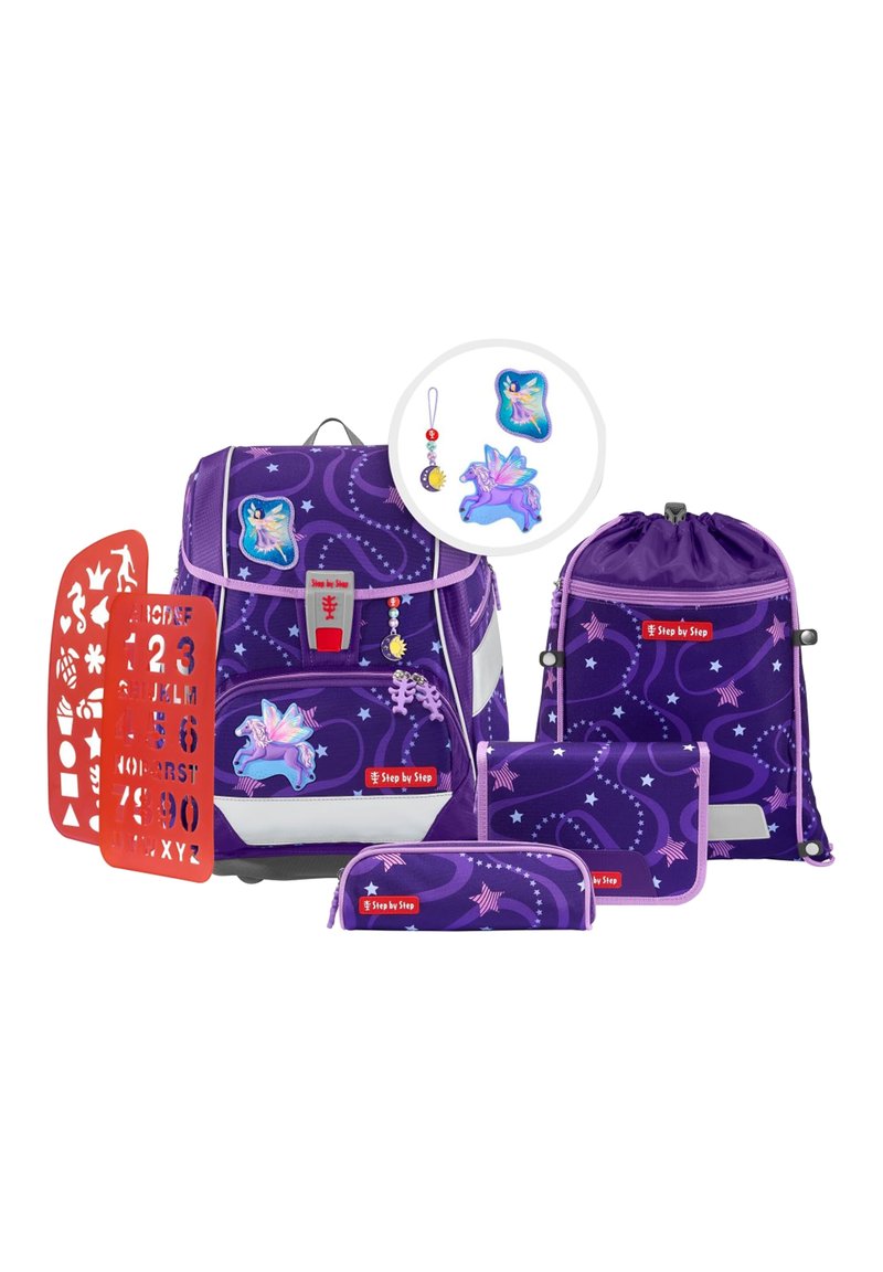 Ensemble de sacs à dos pour enfants violet comprenant un grand sac à dos, un sac à cordon, une trousse et des pochoirs, ornés de motifs de licornes et de fées fantaisistes.