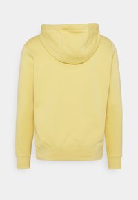 Nike Sportswear SPORTSWEAR CLUB FLEECE - Sweatshirt com capuz - saturn gold/white