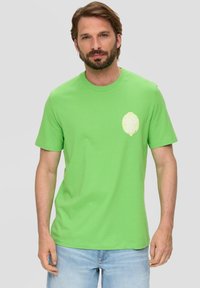 s.Oliver FRONTPRINT - T-shirt print - grün