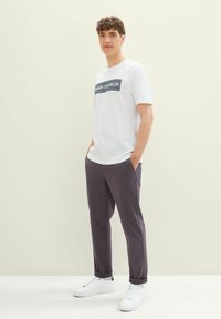 TOM TAILOR DENIM LOGO - Potiskana majica - white