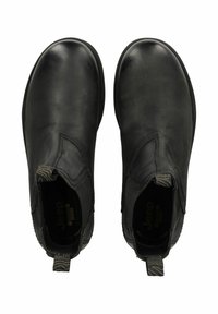 Botas de tobillo negras de cuero con paneles elásticos laterales, costuras sutiles y tirador. Textura suave con un diseño de punta redondeada.