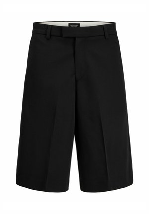 Sorte knelangsskräddersydde shorts med beltehemper og frontfolder, midjemerket sier "JACK & JONES Pants Studio".