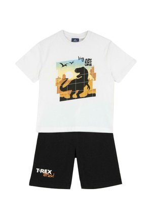 Biała koszulka z czarną grafiką dinozaura i kolorowym motywem zachodu słońca. Czarne spodenki z napisem "T-Rex Attack!" w kolorze pomarańczowym. Materiał bawełniany.