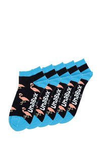 Schwarze Socken mit blauen Bündchen, die pinkfarbene Flamingo-Designs und das Branding "UnaBux" zeigen. Fünf Paar ausgestellt, mit glatter Textur.