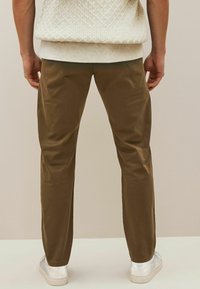Next SLIM FIT PREMIUM - Vászonnadrágok - tan brown