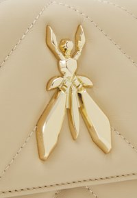 Patrizia Pepe BAG - Mala a tiracolo - ocean sand