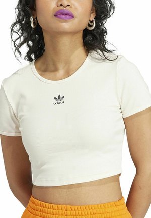 adidas Originals CROP ESSENTIALS - Jednoduché tričko - white