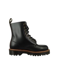 Czarne skórzane botki na kostkę z okrągłym noskiem, sznurowanym przodem i metalowymi oczkami. Posiadają teksturowaną gumową podeszwę i beżowe akcenty w szwach.