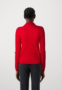 ONLY ONLKAYA POLO V NECK CARDIGAN - Neuletakki - racing red