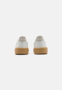 Veja V-10 - Sapatilhas - extra white/natural