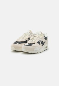 Nike Sportswear AIR MAX 90 FUTURA - Tossud - sail/black/chrome