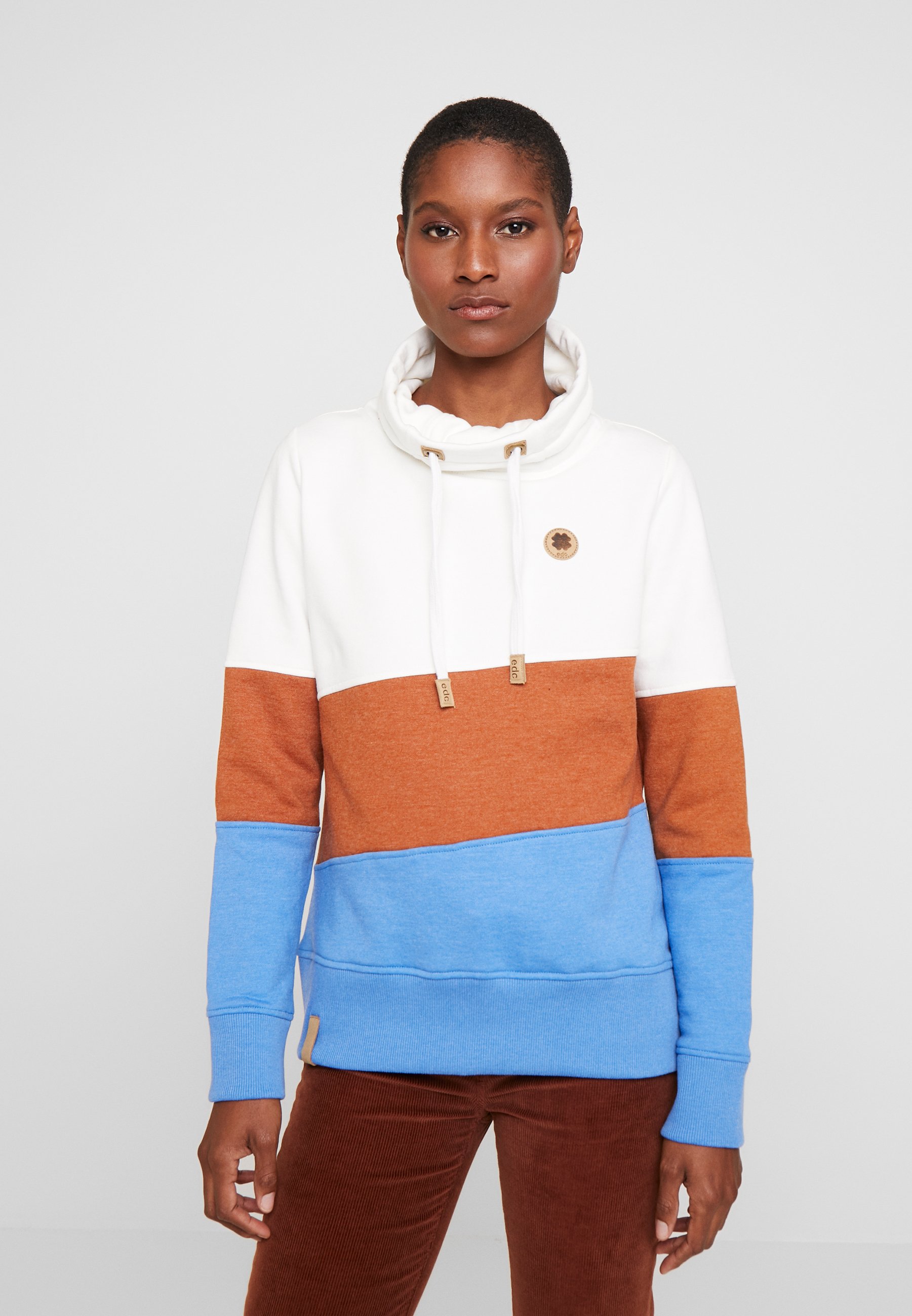 edc by Esprit COLORBLOCK HOOD Sweatshirt off white edc by Esprit COLORBLOCK HOOD - Sweatshirt - off white