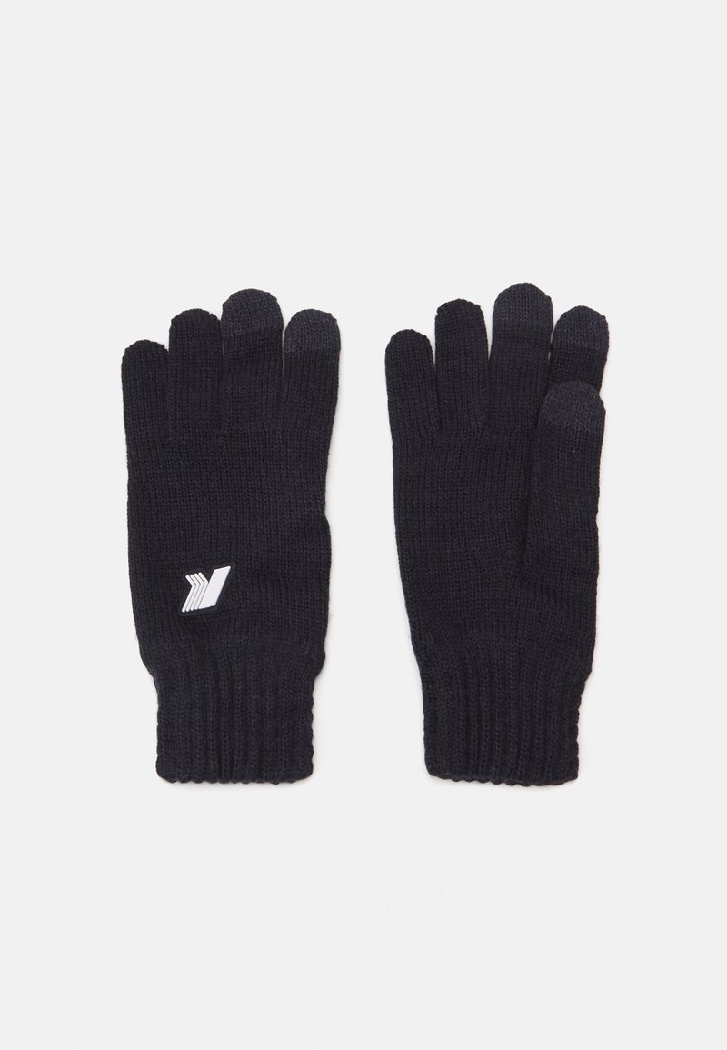 Πλεκτά μαύρα γάντια με ριμπ μανσέτες, που διαθέτουν ένα λευκό λογότυπο στην περιοχή του καρπού. Σχεδιασμένα για ζέστη, με ξεχωριστούς χώρους για κάθε δάχτυλο.