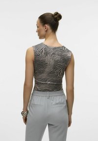 Vero Moda MILLION SL SQUARE NECK NOOS - Top - black