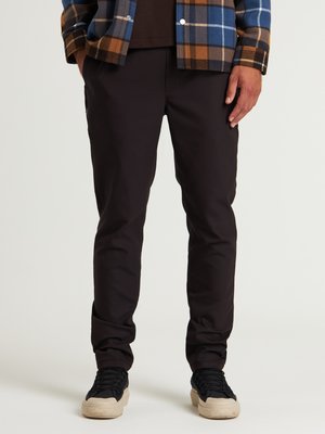 STONE.L DRY - Chino - brown