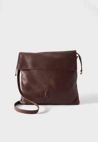 Избран, brown