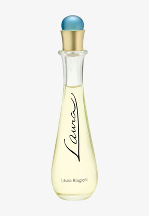 Bouteille de parfum en verre transparent et haut, avec un liquide jaune pâle, un col doré, un capuchon rond bleu et "Laura" écrit verticalement à l'avant.