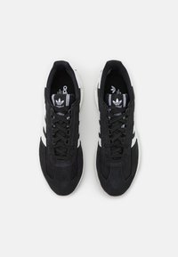 adidas Originals RETROPY E5 UNISEX - Sportcipő - core black/footwear white