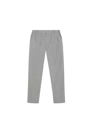 Pantalones casual gris claro con cintura elástica y bolsillos delanteros aplicados, extendidos planos sobre un fondo blanco.