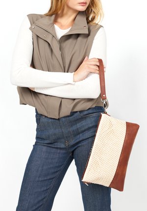 ESTENA STRAW  - Rankinė per petį - beige