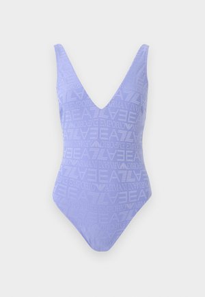 Costum de baie întreg lavandă, cu decolteu în V și model repetat cu logo-ul „Emporio Armani EA7” în relief pe material.