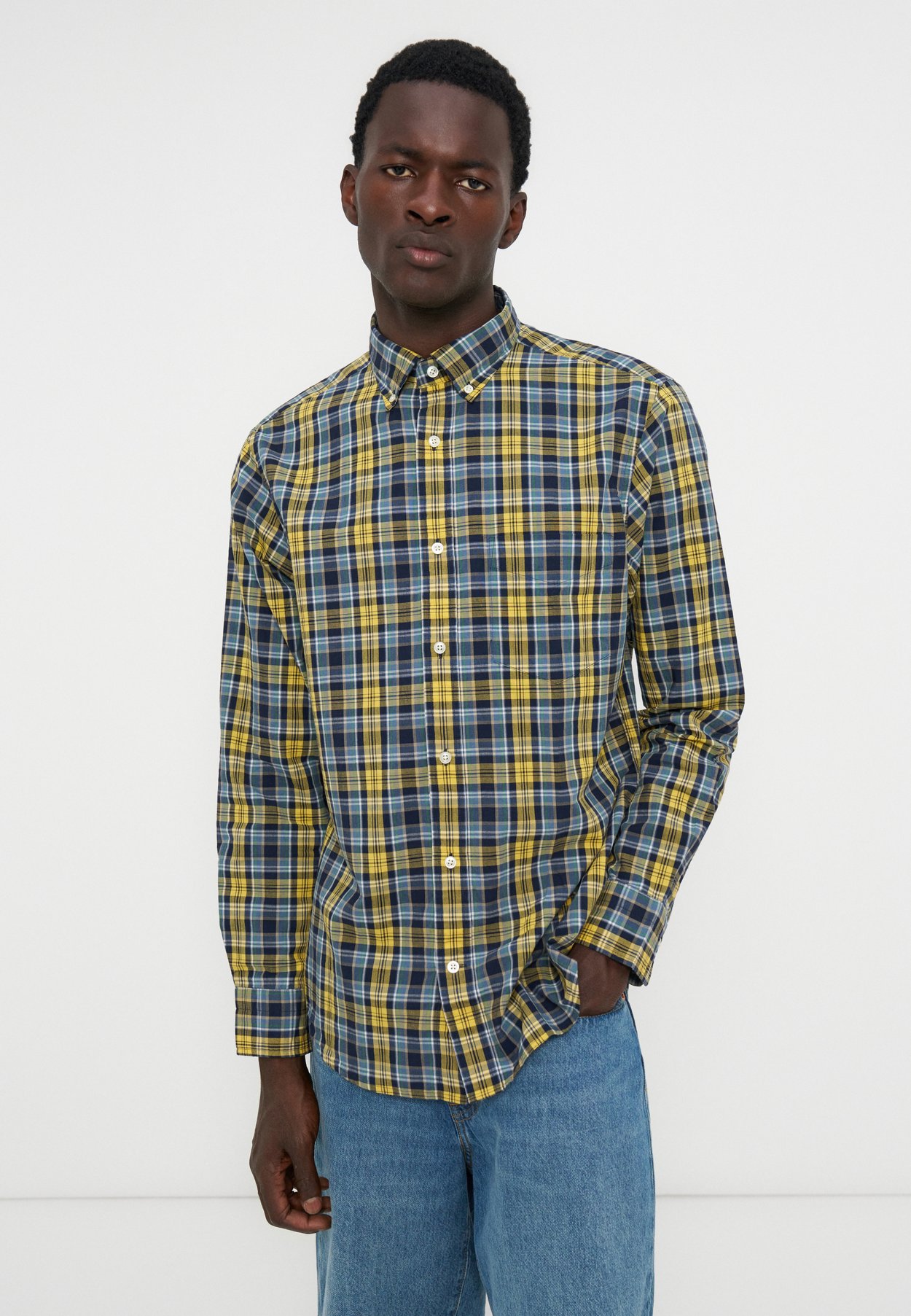 REGULAR FIT ARCHIVE