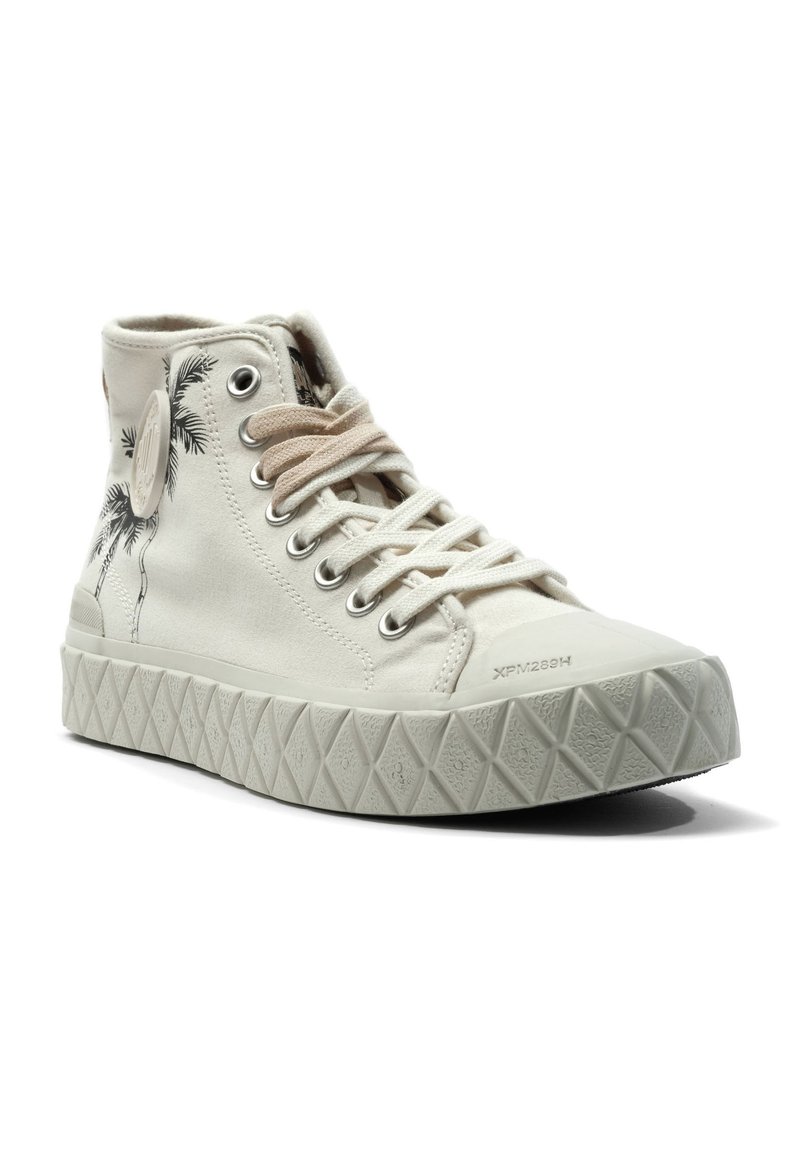 Hochschuh-Canvas-Sneaker in Creme mit Palmenmotiv, hellbraunen Schnürsenkeln und strukturiertem Gummisohle mit Rautenmuster.