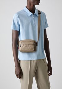 JOOP! Jeans BUCCINO PINO SHOULDER - Borsa a tracolla - greige