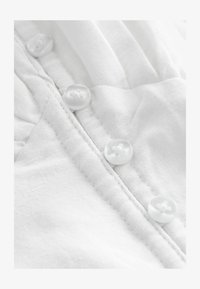 Niet geselecteerd, white