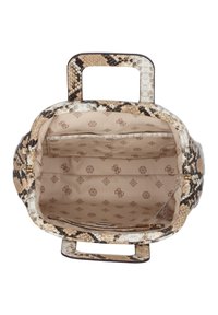 Sac à main à motif peau de serpent avec un intérieur beige, doté d'une double anse, de compartiments zippés et d'une doublure discrète avec un motif de marque.