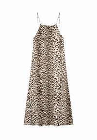 Robe longue en imprimé léopard avec bretelles spaghetti ajustables, présentant une silhouette fluide dans des tons beiges et marron. Texture de tissu lisse.