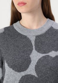 Marimekko AUKIO UNIKKO - Džemper - dark grey/grey