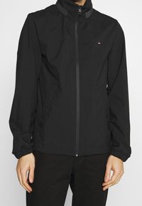 Tommy Hilfiger Giacca leggera - black