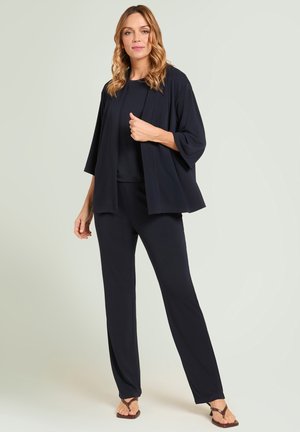 Luisa Viola, Chaqueta fina - blu