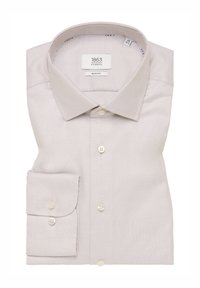 Camicia slim-fit beige chiaro con una finitura testurizzata, davanti con bottoni e polsini a un bottone. L'etichetta riporta "1863 ETERNA." Design del colletto su misura.