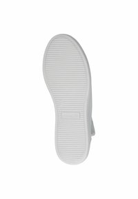 Talpa de pantof alb din cauciuc, cu striuri orizontale texturate, margine rotunjită și logo-ul mărcii "CAPRICE" embossat aproape de toc.