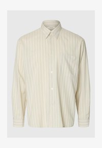 Sélectionné, white pepper