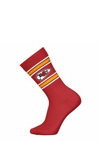 Rote Socken mit gerippten Bündchen, die weiße und gelbe Streifen sowie ein schwarz-weißes Logo an der Seite aufweisen. Hergestellt aus einem weichen, dehnbaren Material.