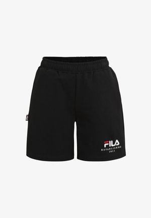 Pantalones cortos de algodón negros con cintura elástica, con el logo de Fila y "ESTABLECIDO EN 1911" en bordado blanco y rojo en la parte delantera.
