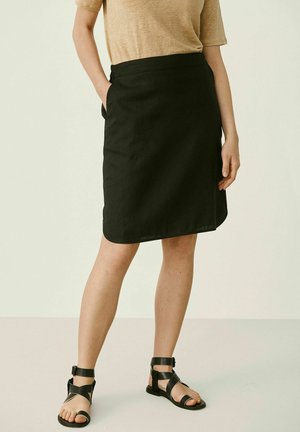 A-line skirt - black