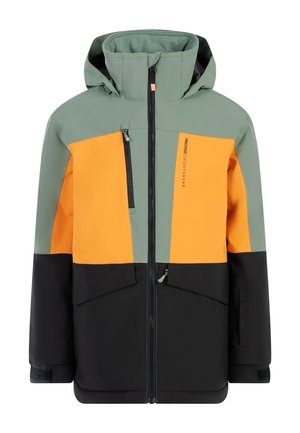 Giacca a blocchi di colore con pannelli verdi, arancioni e neri. Il tessuto è liscio. Include un cappuccio e tasche con zip per riporre oggetti.