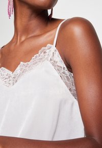 ONLY Top - beige