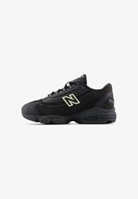 Unselected, black