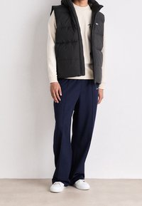 Tommy Jeans Liivi - black