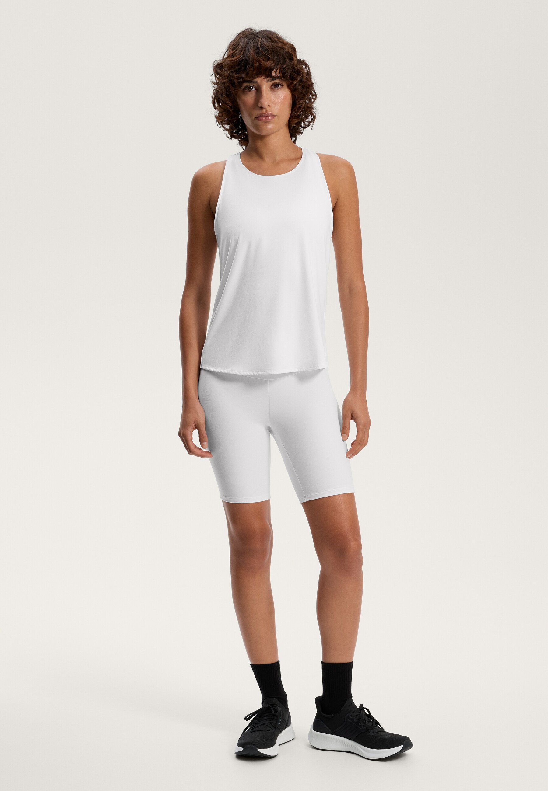 OYSHO COMFORTLUX CROSS BACK T-SHIRT - Top - white/wit - Zalando.nl