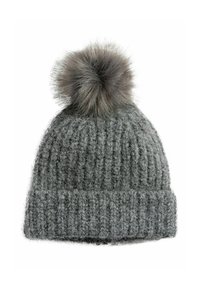 Šedý pletený beanie s ribbed texturou, s velkým uměl�ým kožíškem na vrcholu. Čepice má ohnutý lem pro větší teplo.