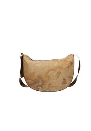 Borsa in pelle marrone con una texture liscia, caratterizzata da un design di mappa vintage, forma curva, tracolla regolabile e chiusura con zip.